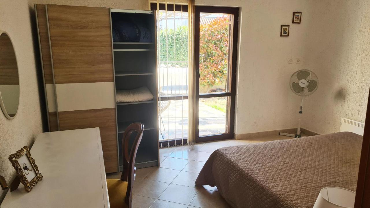 Apartman Kos Rosini Eksteriør billede